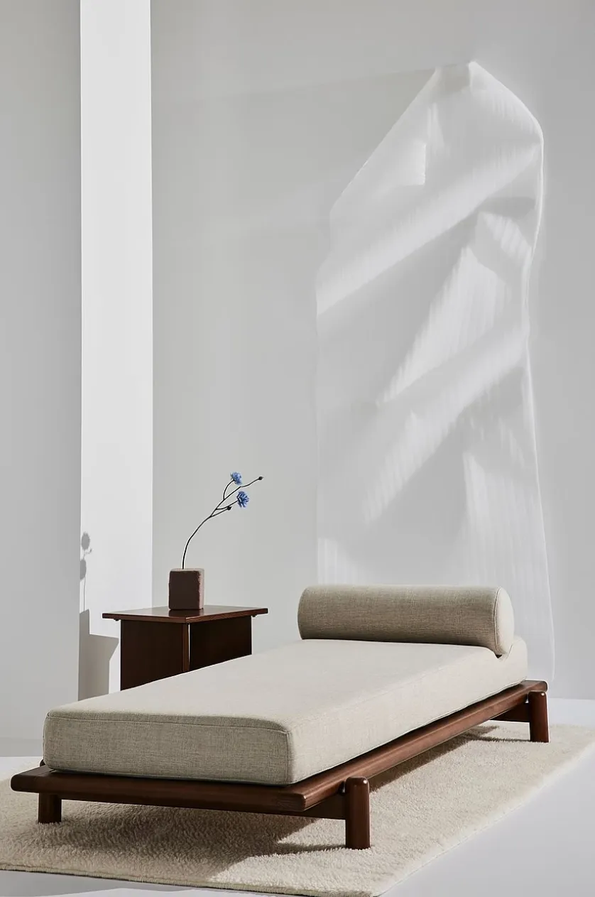 Julie daybed base