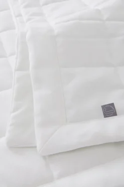 LINDEN sengetæppe i hotelstil