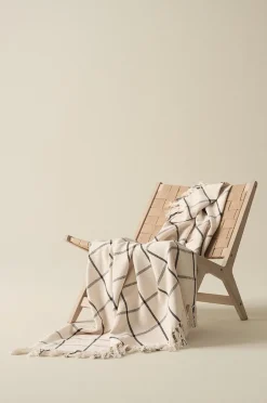 MYRA plaid