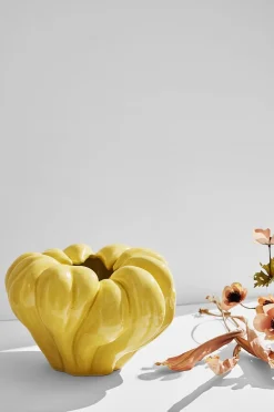 Ruth vase