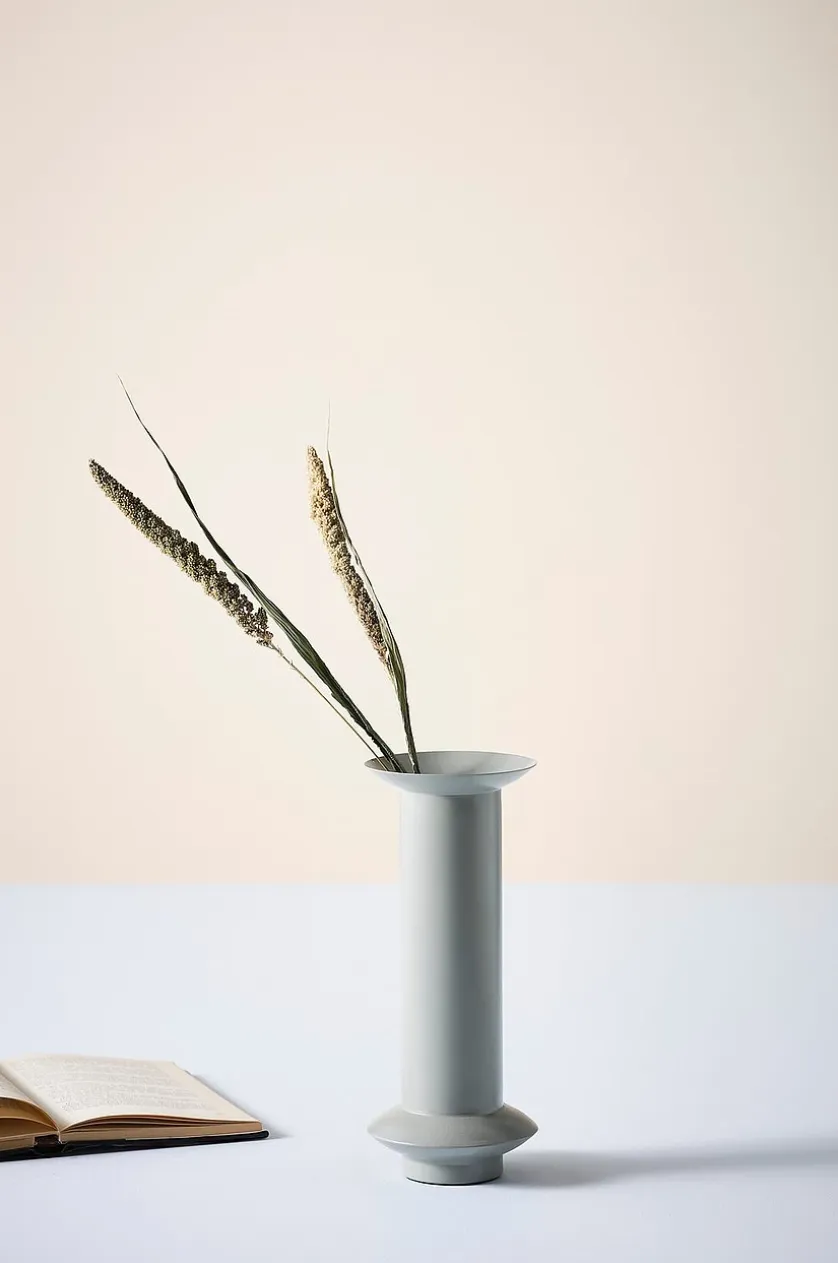 TORY vase
