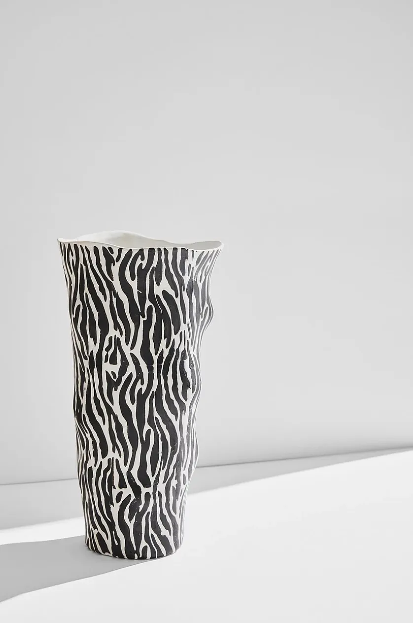 Zelda vase